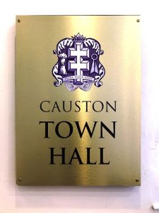 Causton Town Hall MM skylt Thame Oxfordshire England UK