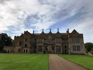 Broughton Castle främre fasad Oxfordshire England UK