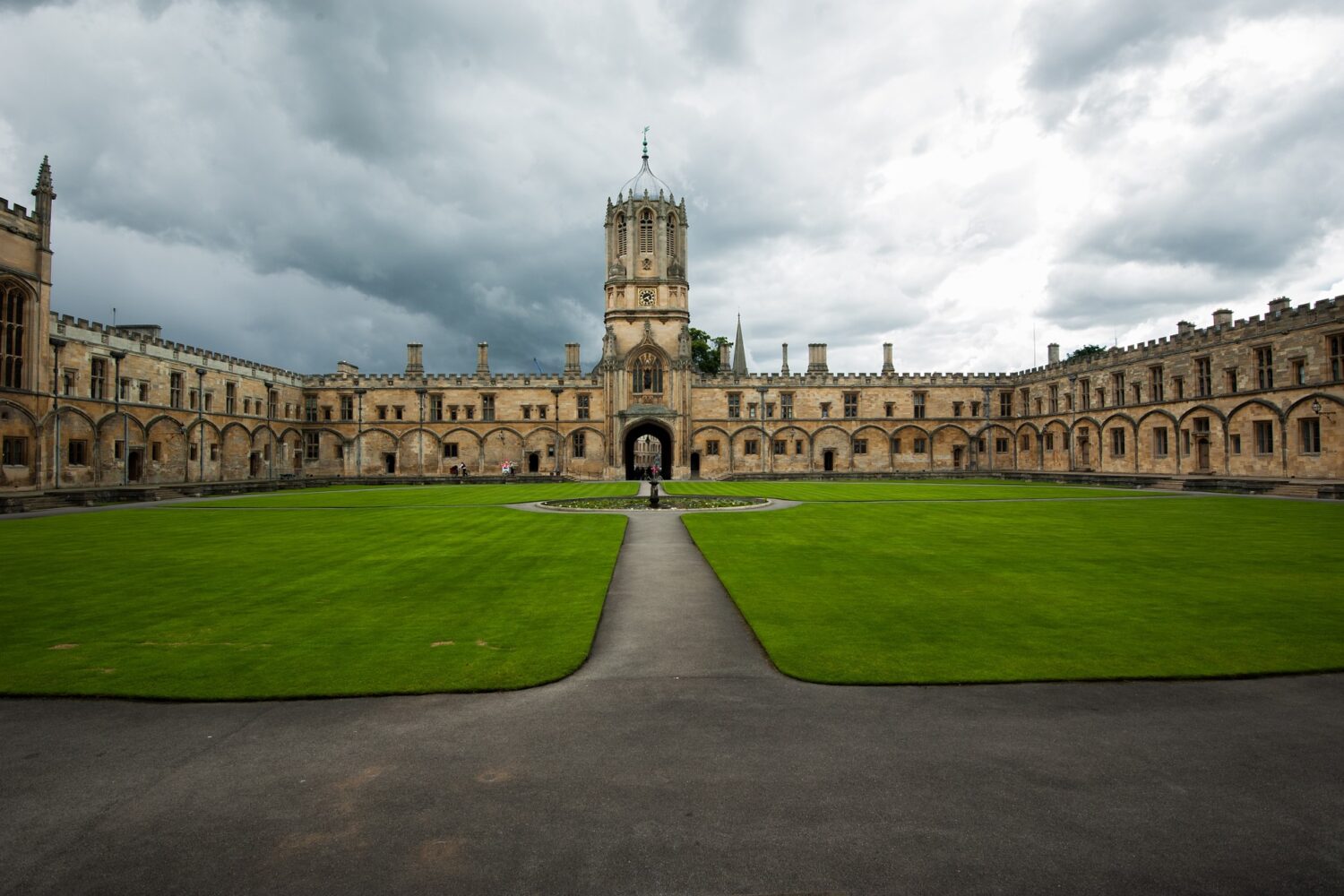 Tom Tower Tom Squad Christchurch College Oxford England UK Tom Tower Tom Squad Christchurch College Oxford England UK