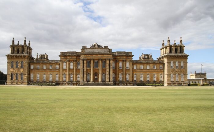 blenheim-palace-1592869_1280